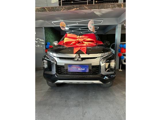 MITSUBISHI L200 TRITON 2.4 16V TURBO DIESEL SPORT HPE CD 4P 4X4 AUTOMÁTICO
